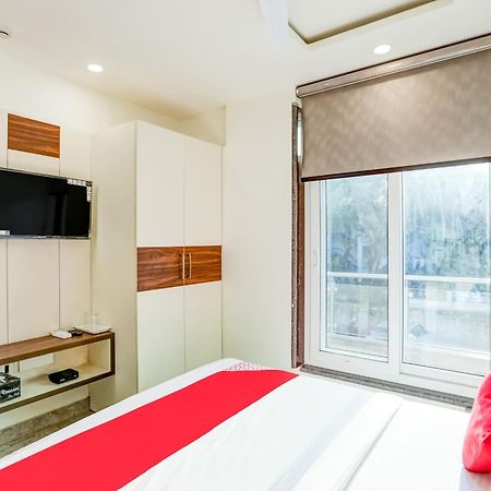 Flagship Happy Inn Delhi  Buitenkant foto