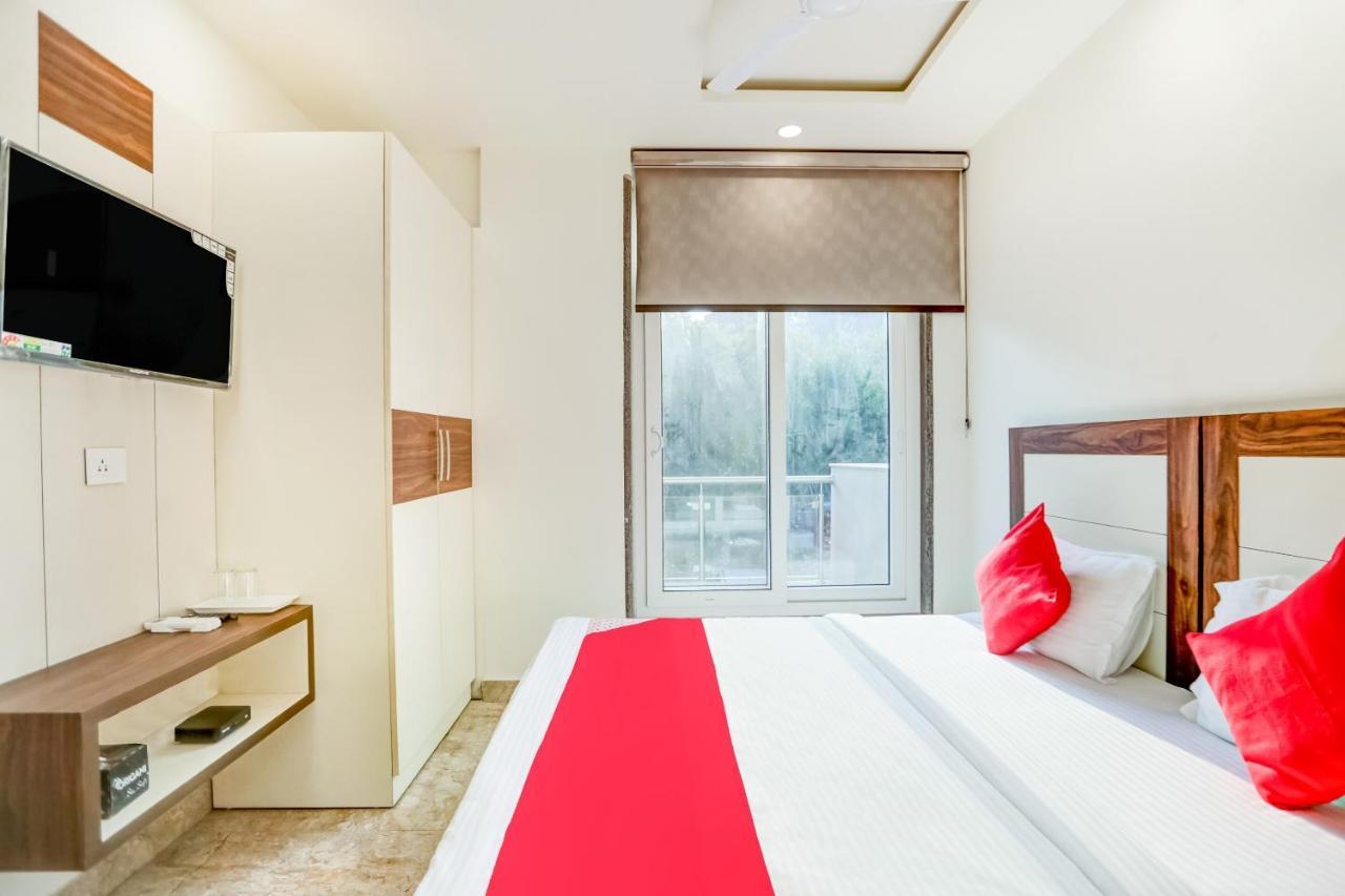 Flagship Happy Inn Delhi  Buitenkant foto