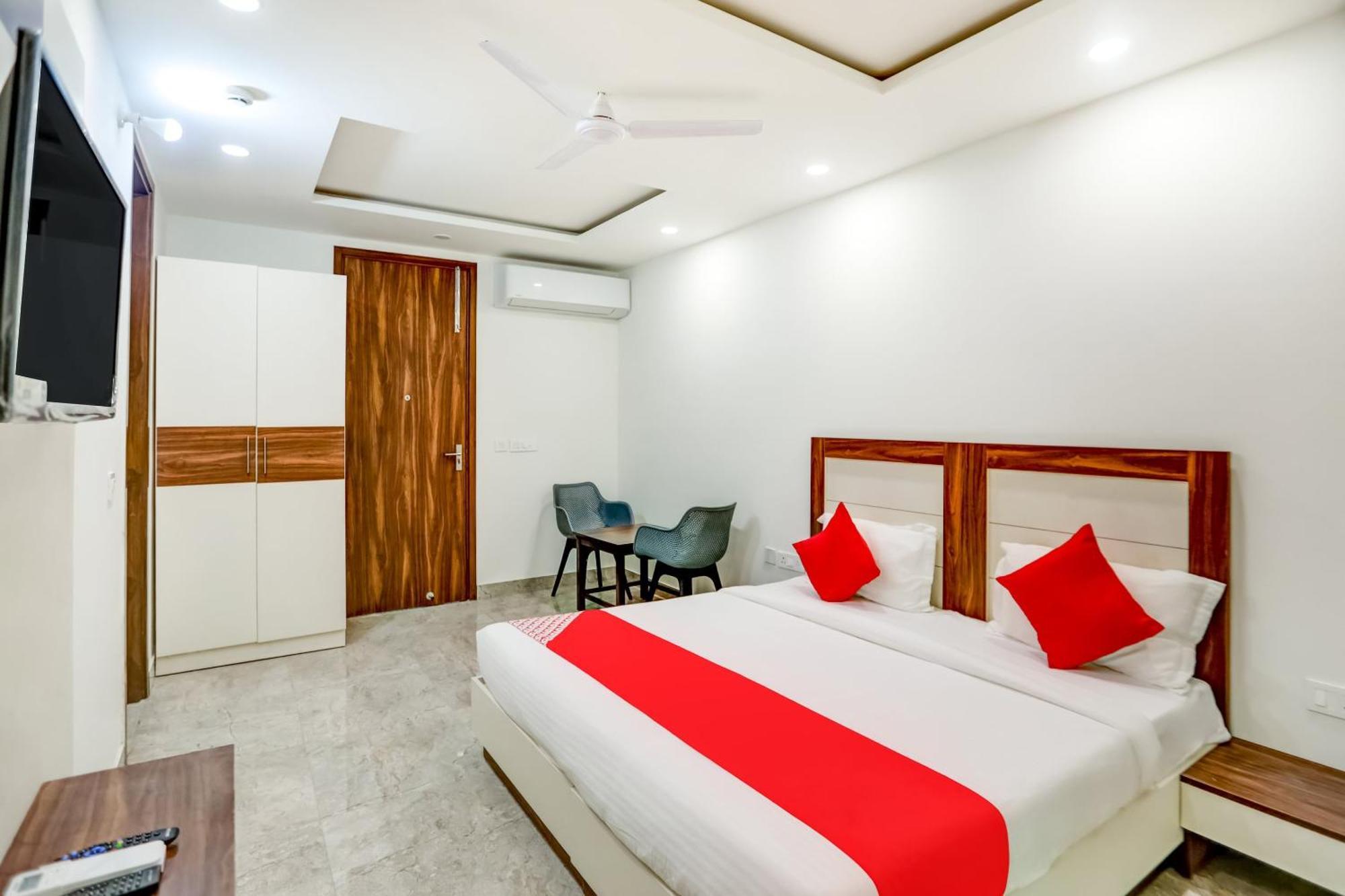 Flagship Happy Inn Delhi  Buitenkant foto